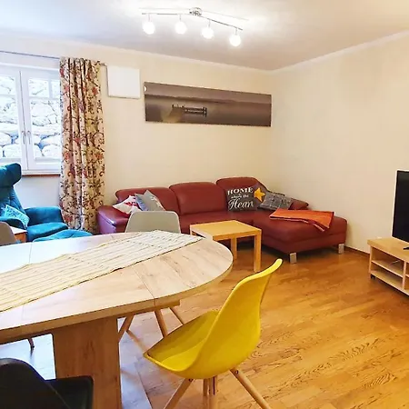 Hilpert Apartment *